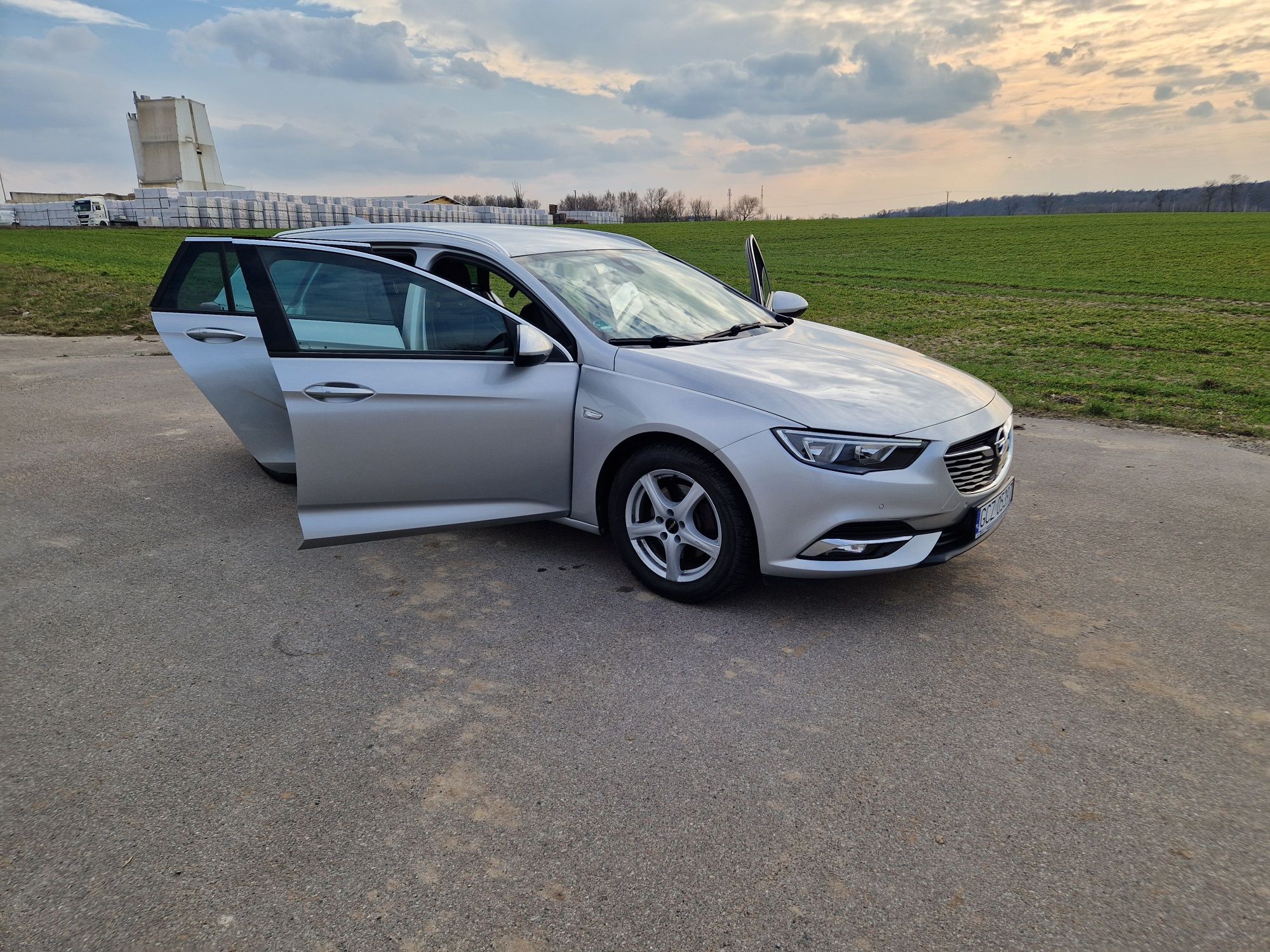 Insignia b 2.0cdti automat