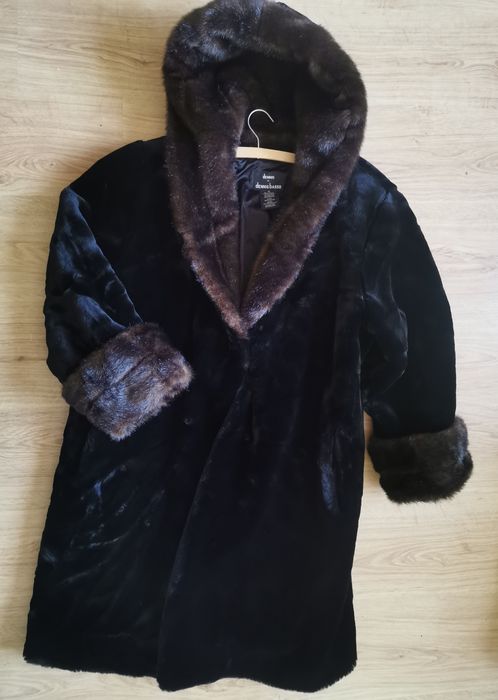 Futro z kapturem Dennis Basso r. XL