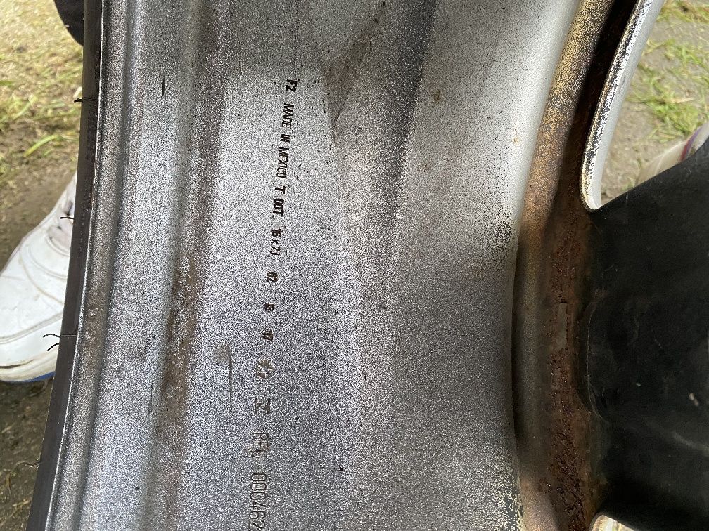 Kola jeep 5x127 r16 felgi z oponami zimowymi