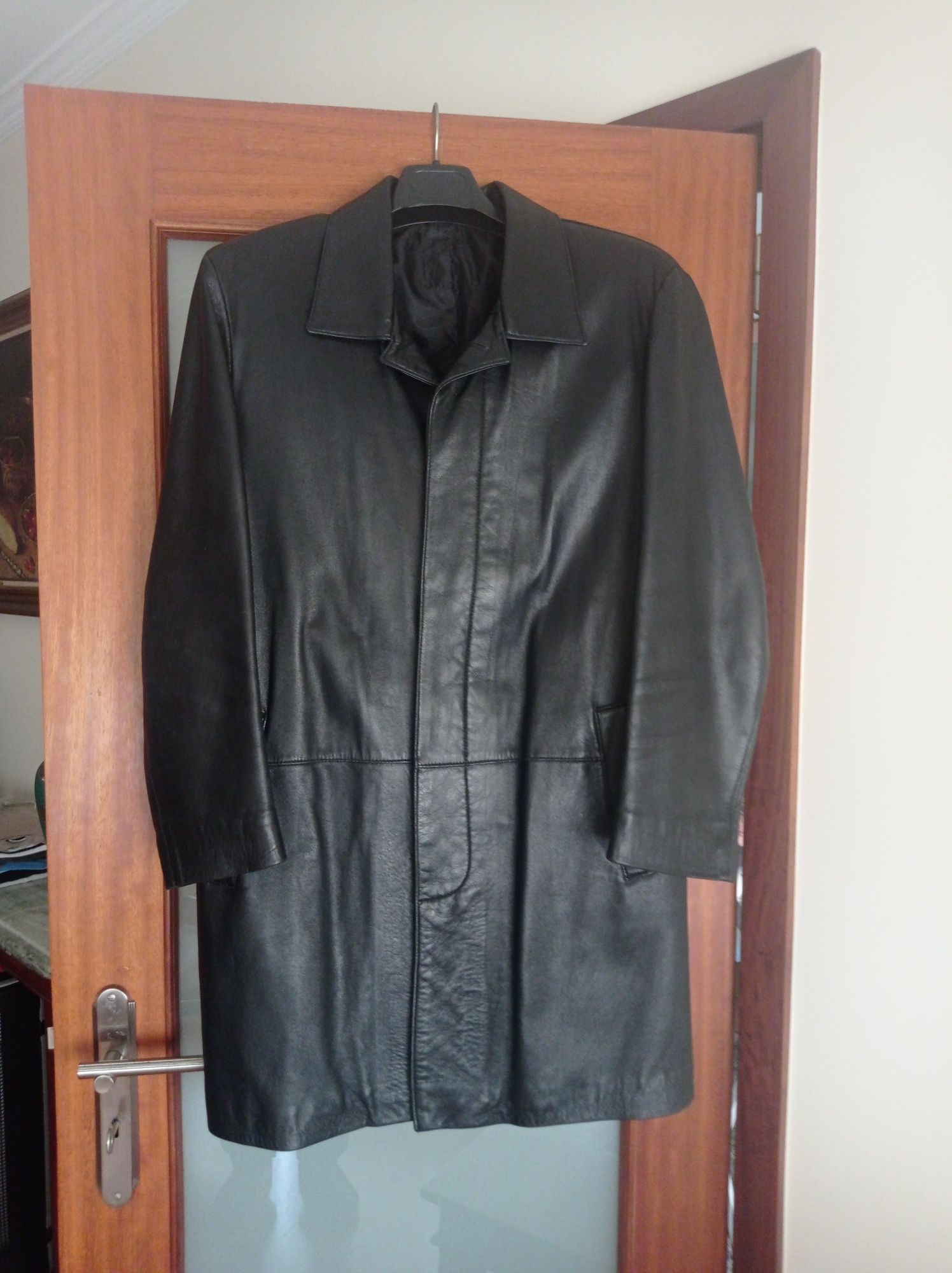 Parka de homem em pele
