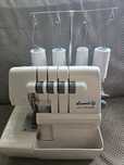 Maszyna overlock Łucznik 720 D