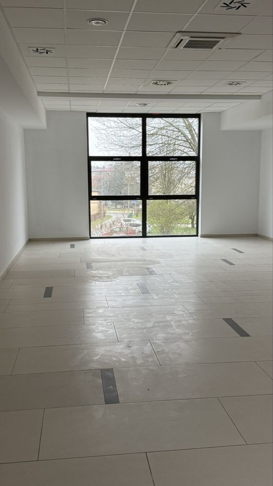 Do wynajęcia lokal 68 m² na parterze w samym centrum Sandomierza