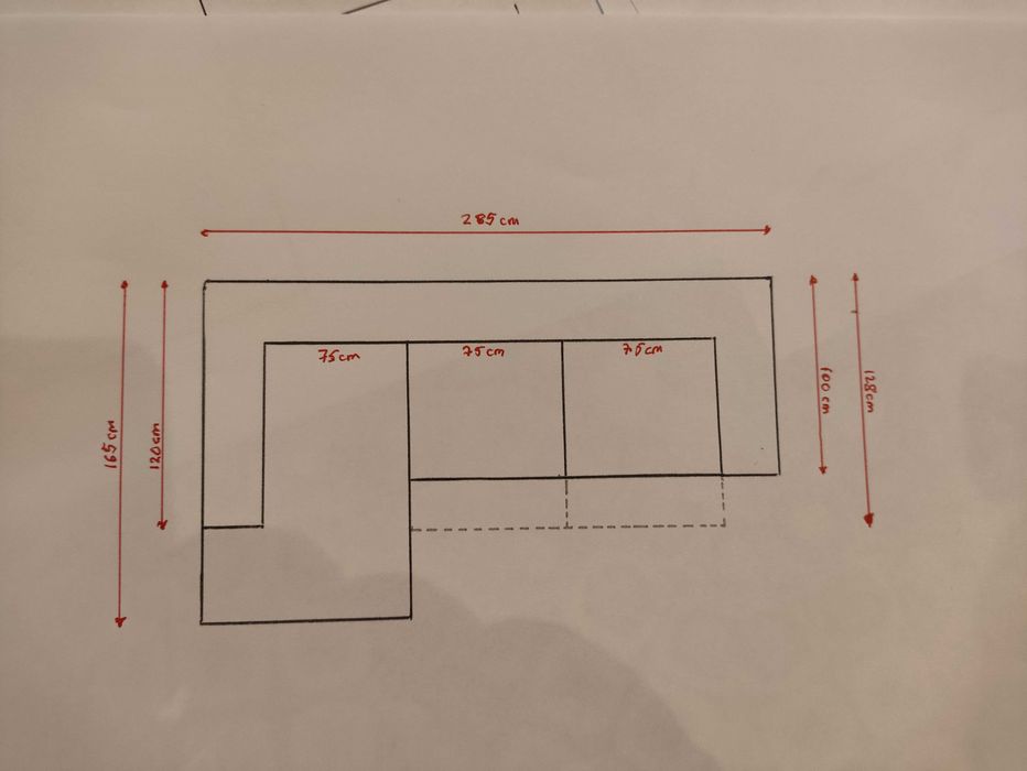 Comfortable 3-seater sofa with chaise