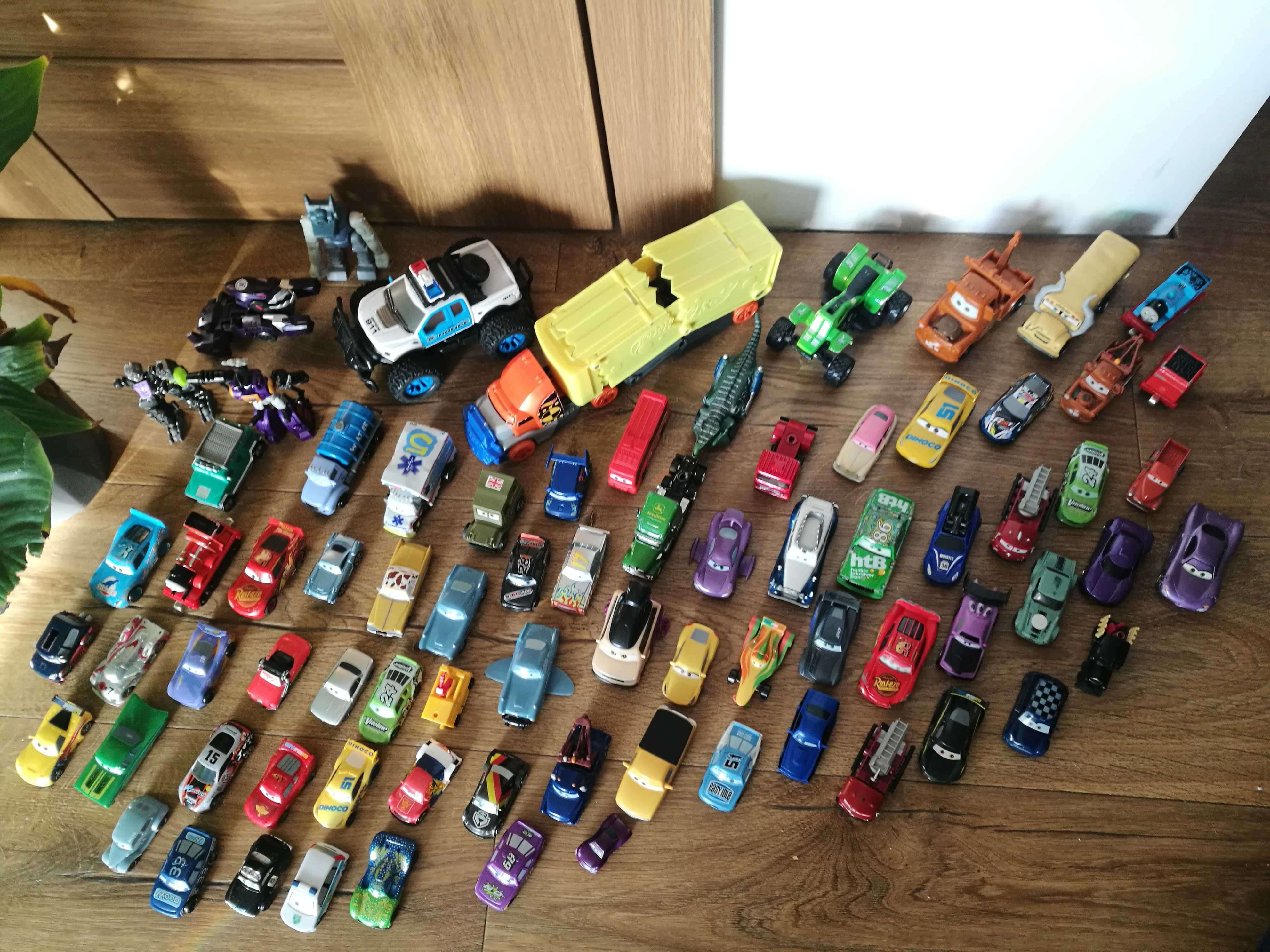 Autka samochodziki cars Hot Wheels Siku resoraki transformers Disney
