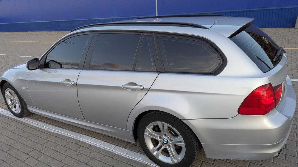 Продам  BMW 320i