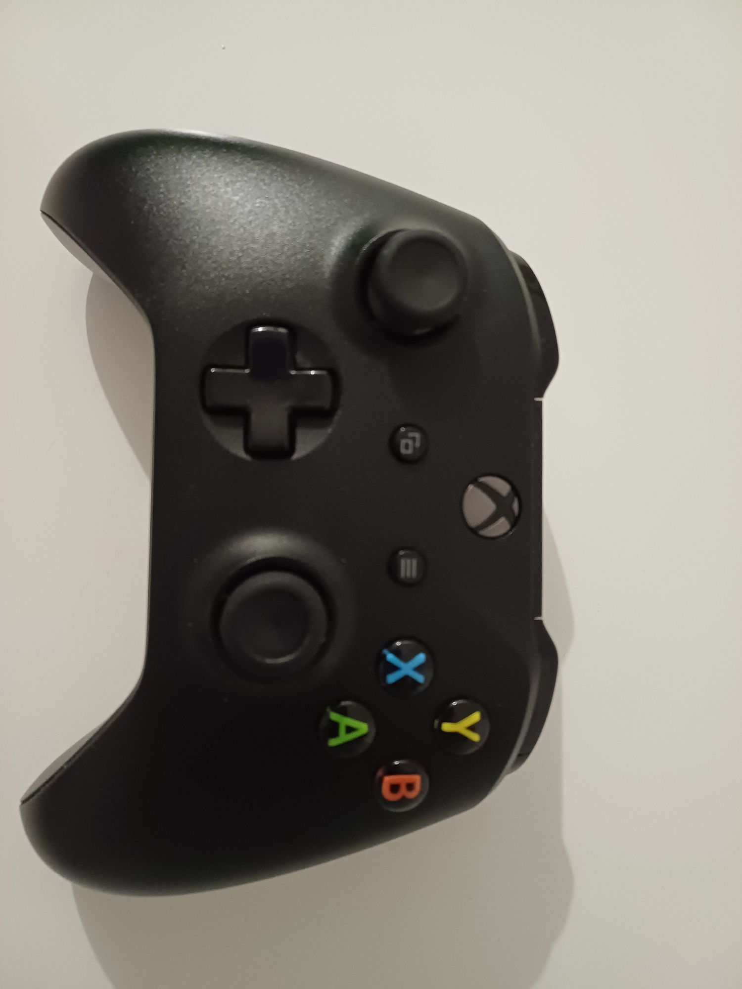 Pad Xbox One czarny oryginalny, model  1708