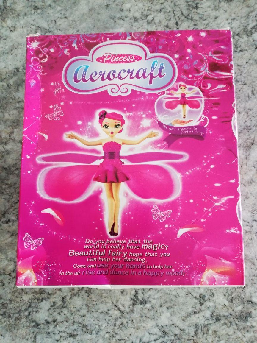 Latająca lalka elf wróżka fruwa sterowana dłonią
