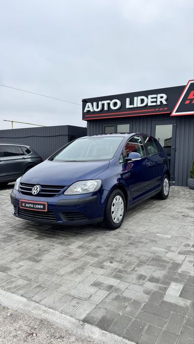 Volkswagen Golf Plus Фольксваген Гольф Плюс  2006р 1.6 MPI бенз 5МКПП