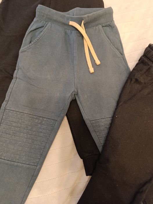 Spodnie dresowe chłopięce 104