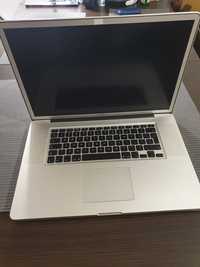 Macbook Apple 17 cali