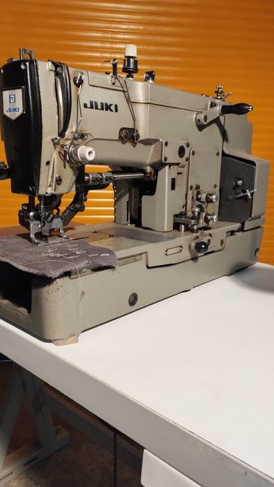 Петельна машина juki 780
