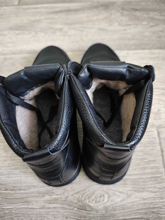 Жіночі шкіряні зимові черевики