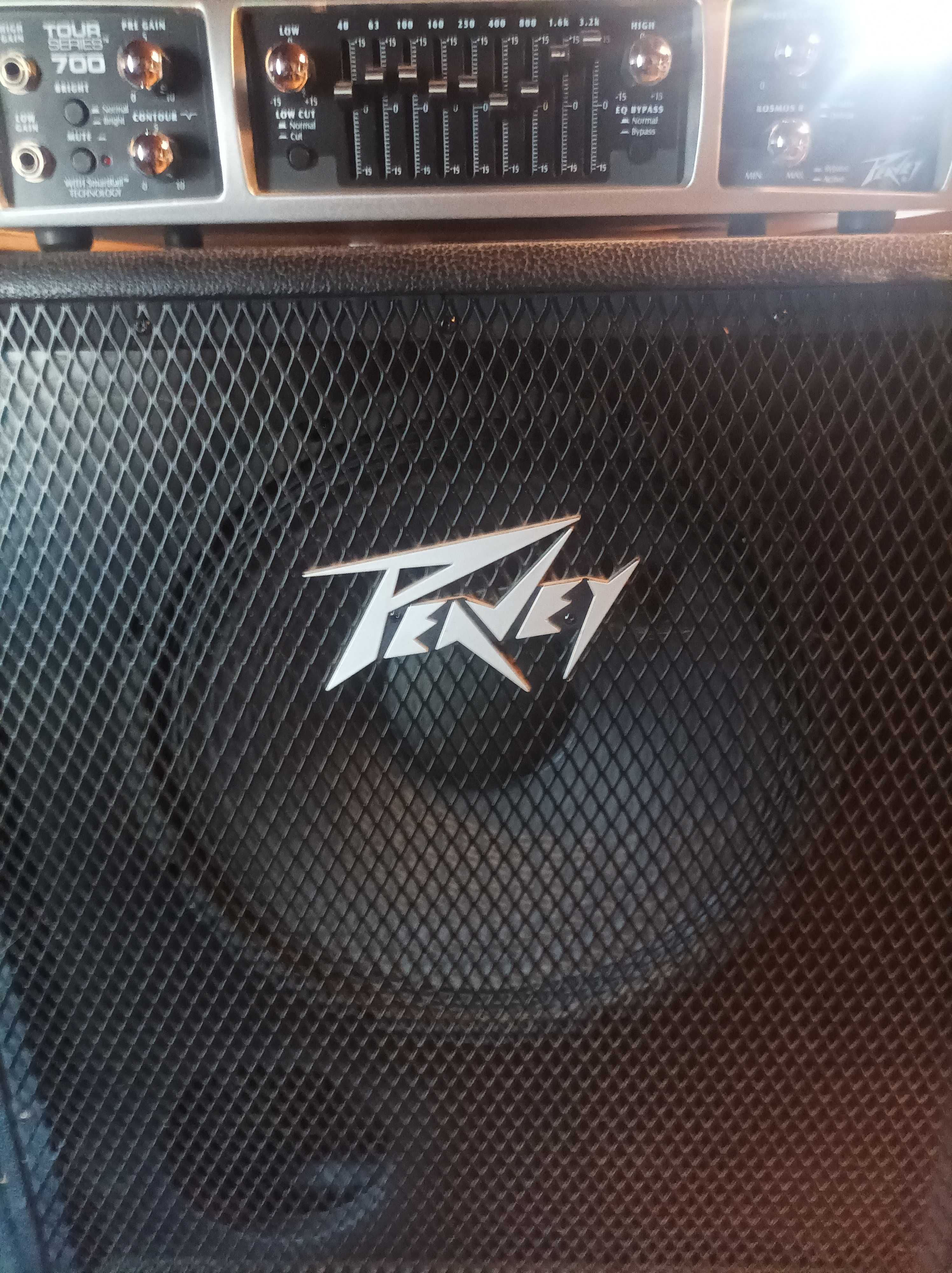 Head Basowy Peavey tour700 pus kolumna