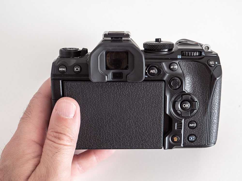 Olympus OM-1 com mais de 2 anos de garantia
