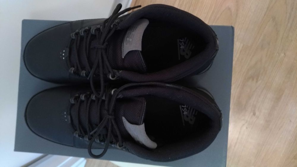 Buty męskie New Balance 754 - czarne r.44