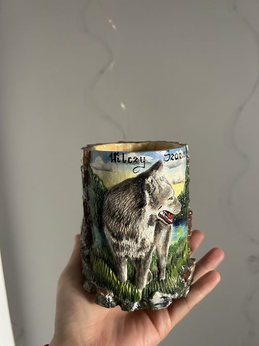 Kubek z wilkiem