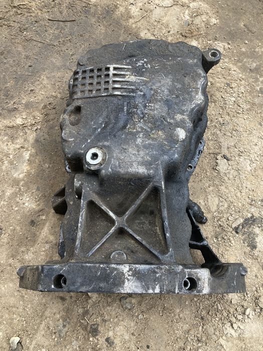 Піддон  Рено Логан Daster 1.5 dci