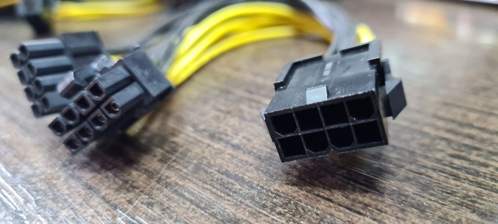 Кабель для видеокарт 18 AWG переходник GPU 8 ->2х PCI-E(6+2)