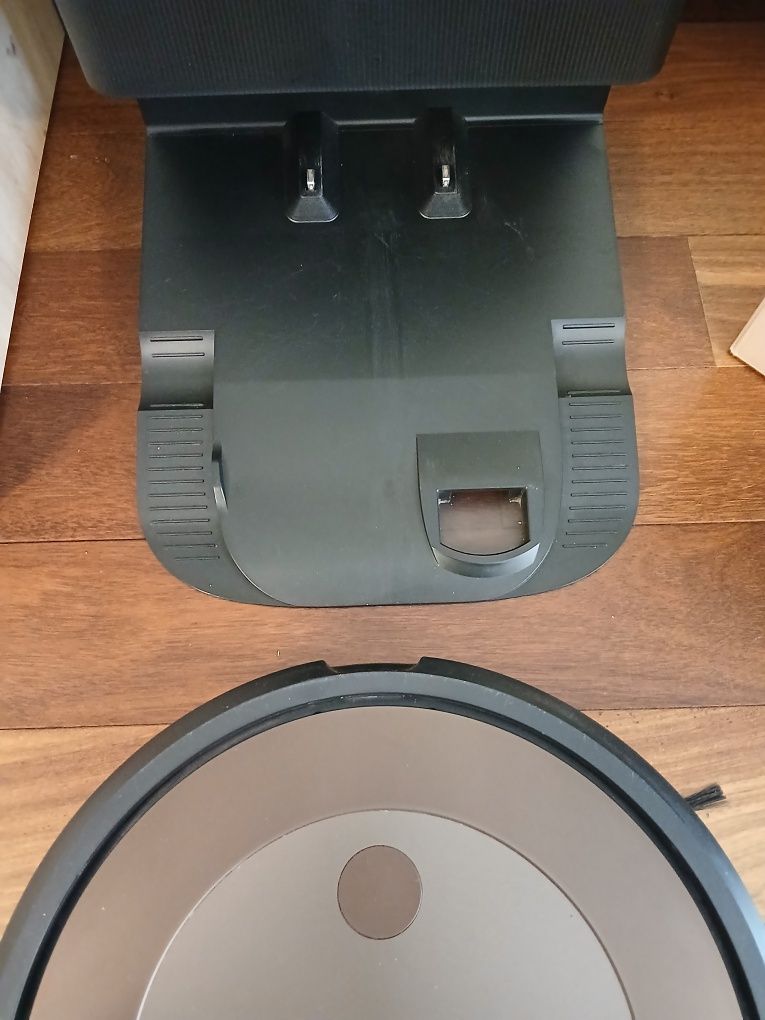Roomba j9+ com base automática + extras