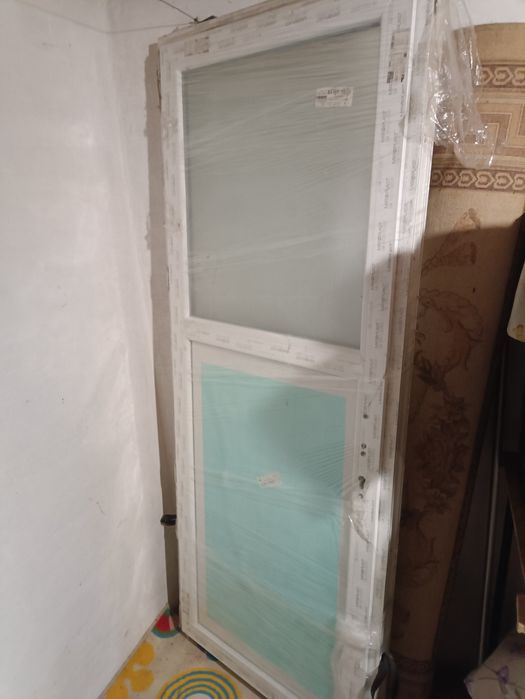 Двері металопластикові