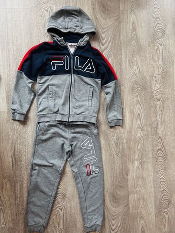 Костюм спортивный “Fila”