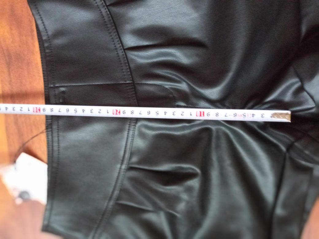 Spodenki ze eko-skóry r. XS/S r.36 Nowe! TopSecret