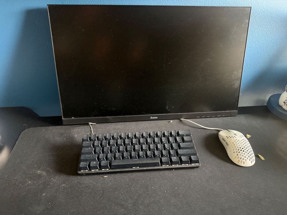 Komputer bardzo polecam!!