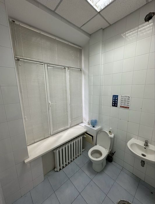 Оренда 2х кабінетів метро Голосіївська