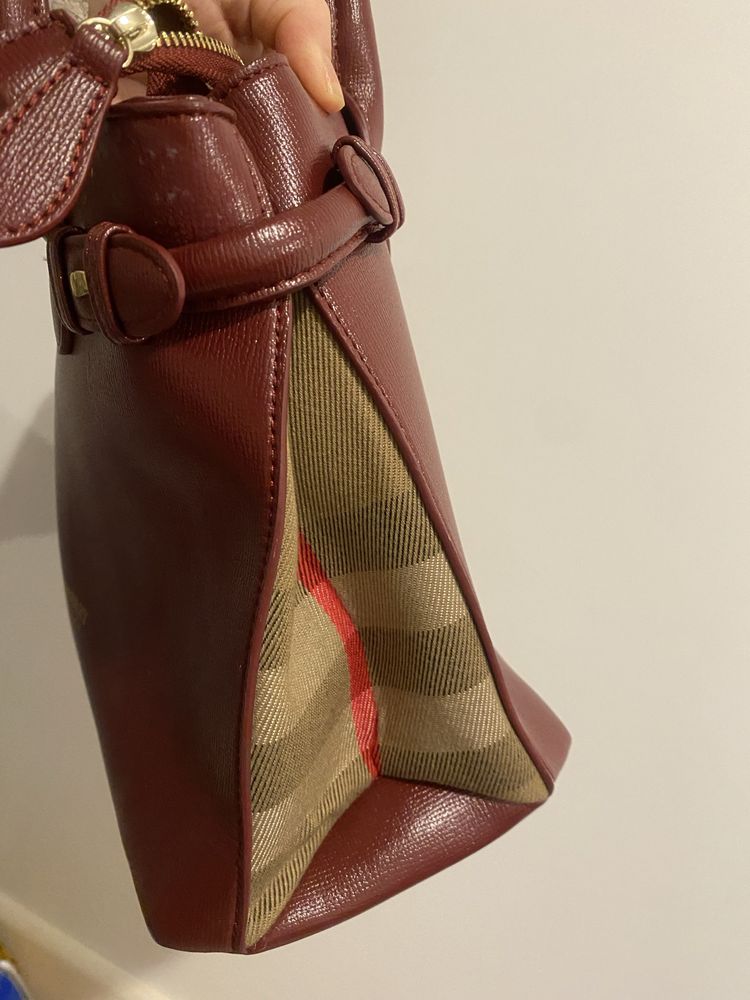 Torebka do ręki i na ramię bordo burberry kratka