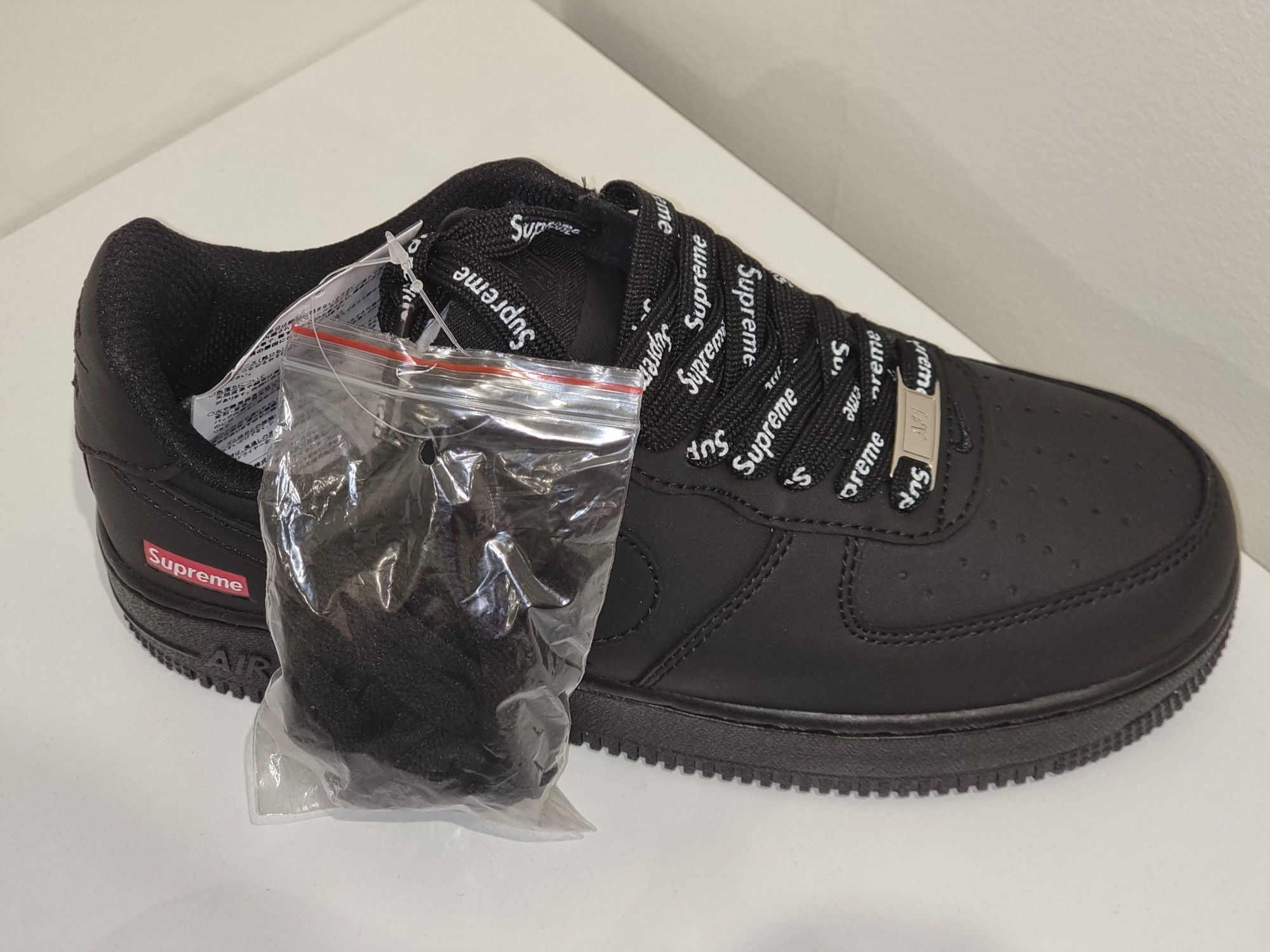 Nike Supreme AF1