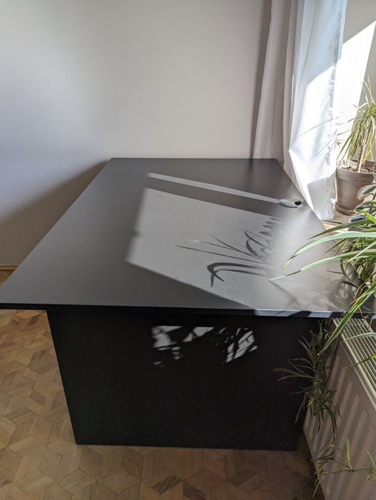 Biurko czarne 130x90 cm