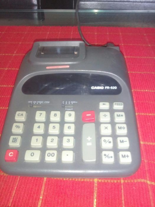 Máquina de Calcular Casio FR-520