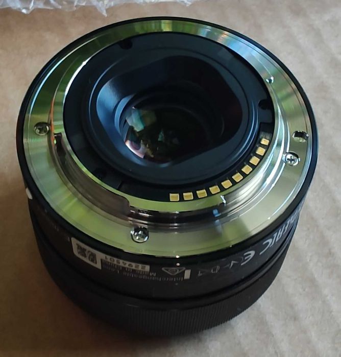 Sony SEL35F18 gwarancja