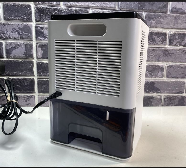 Осушувач повітря ZASTION 2,2 л, 2 режим)и

Кольорова підсвітка, сенсор