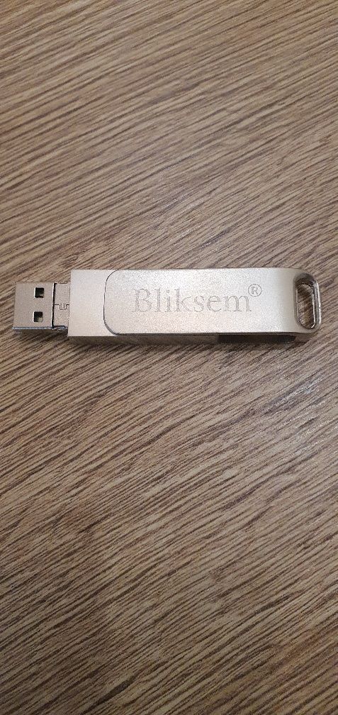 Флешка 64 Gb накопичувач - адаптер 3- в- 1 USB OTG  type C, micro usb