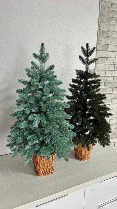 Новогодняя елка литая. Искусственная елка. Штучна ялинка лита.