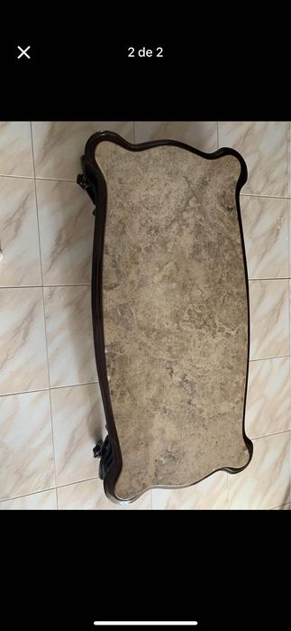 Mesa sala com tampo de pedra em mogno