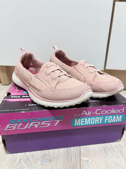 Сліпони skechers мокасини memory foam розмір 37 24см