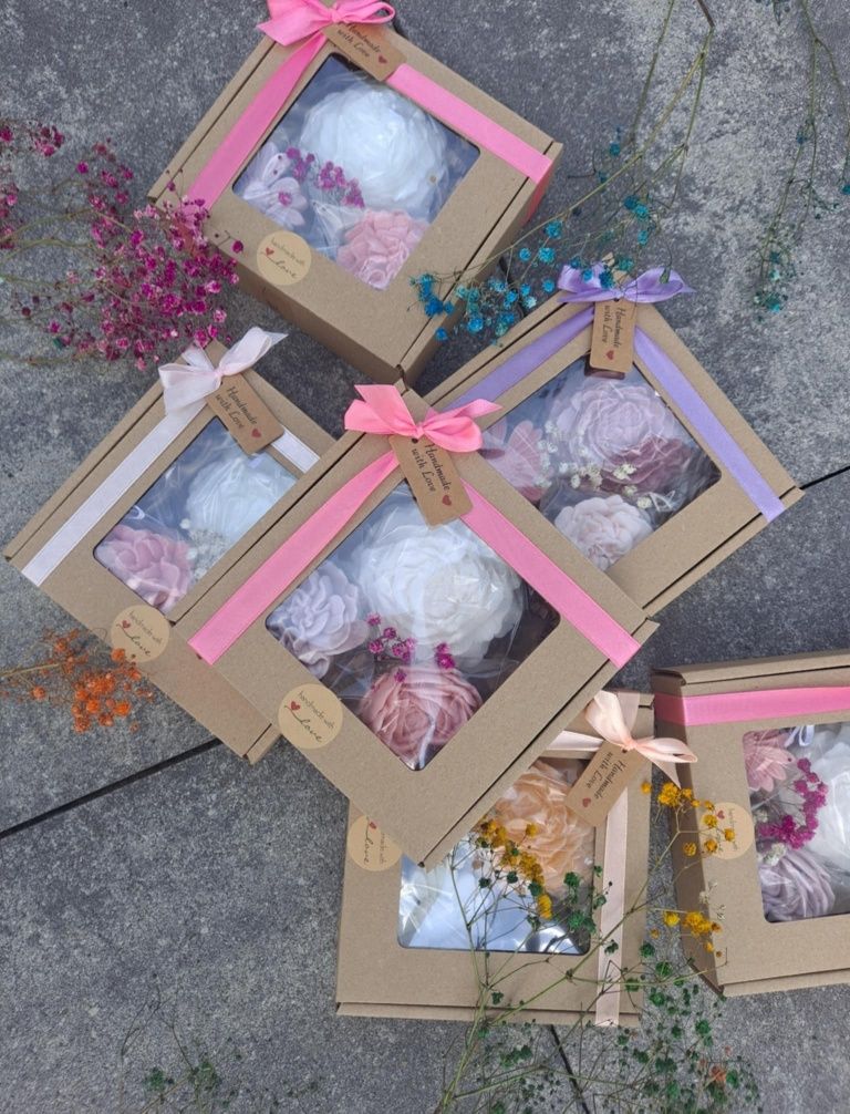 Ręcznie robione mydełka glicerynowe Handmade/ box prezentowy/ upominek
