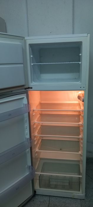 Frigorífico zanussi, com entrega.