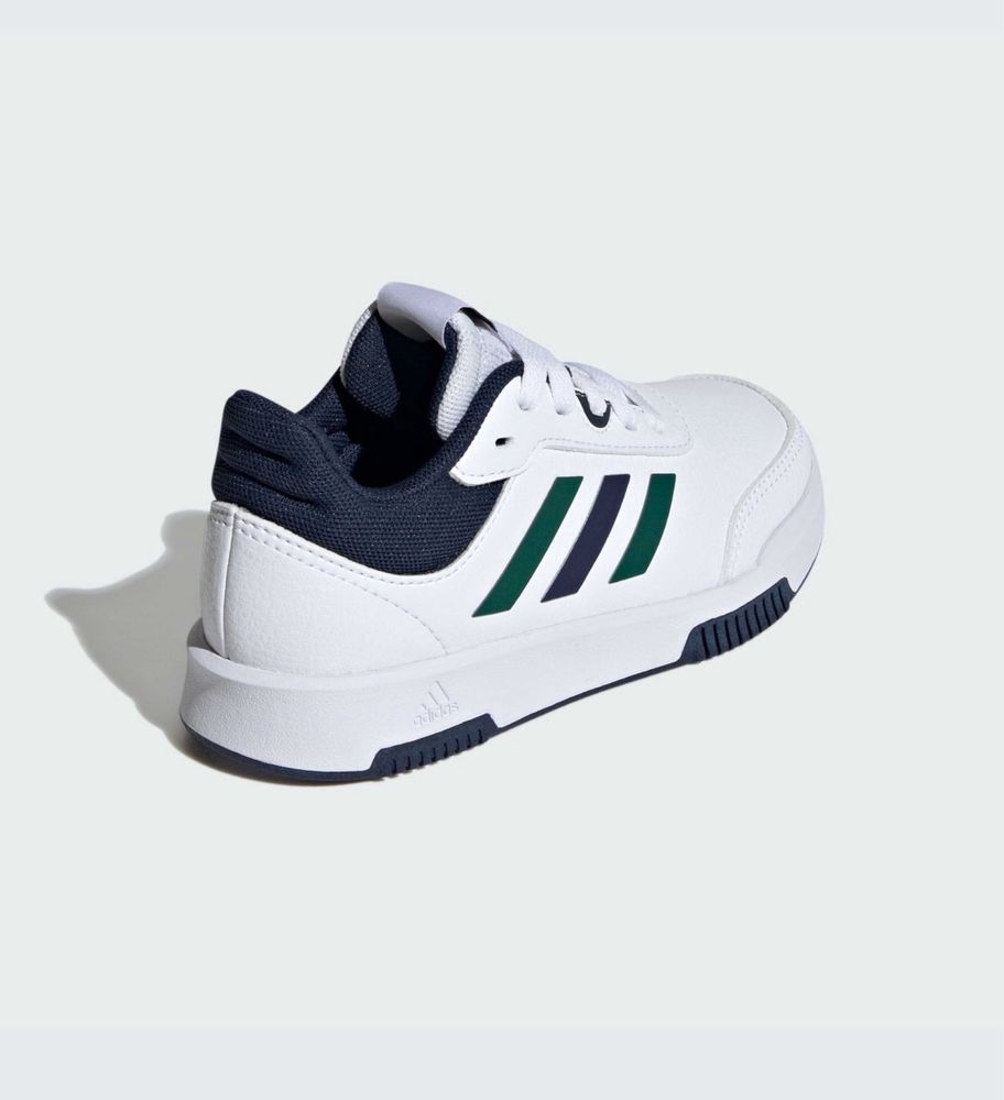 Розпродаж Adidas оригінал стильні кросівки 37p
