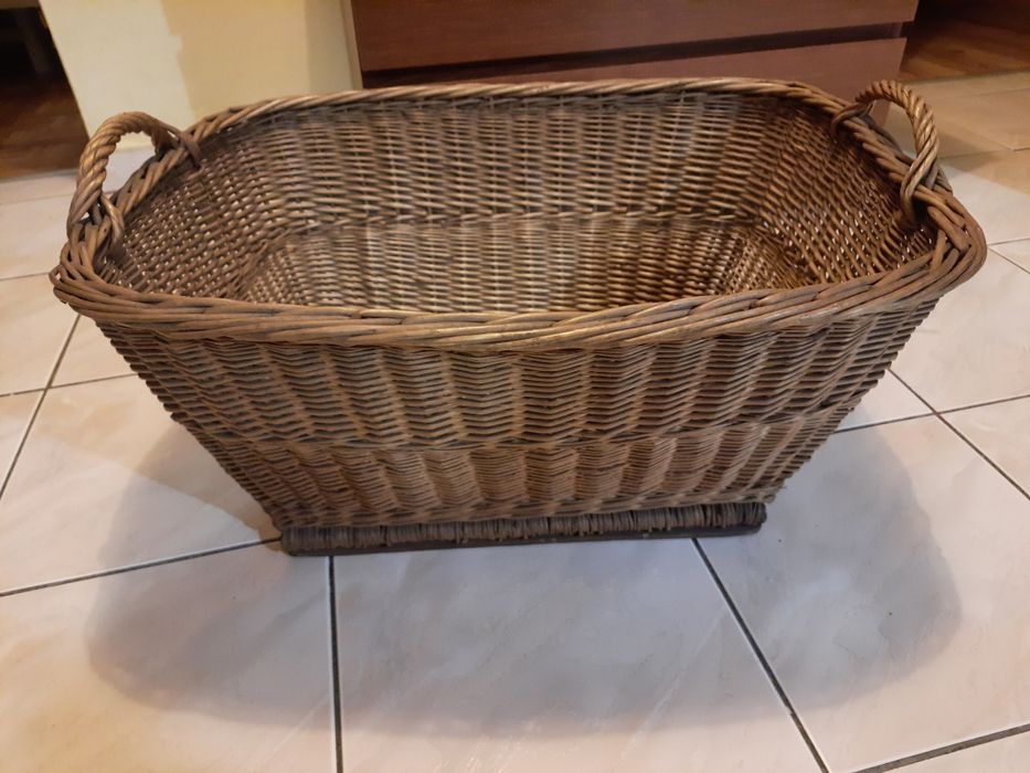 Kosz wiklinowy duży z prl