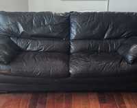 Sofa de pele castanho