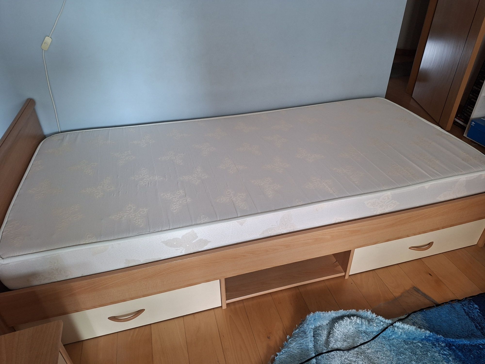 Cama de solteiro