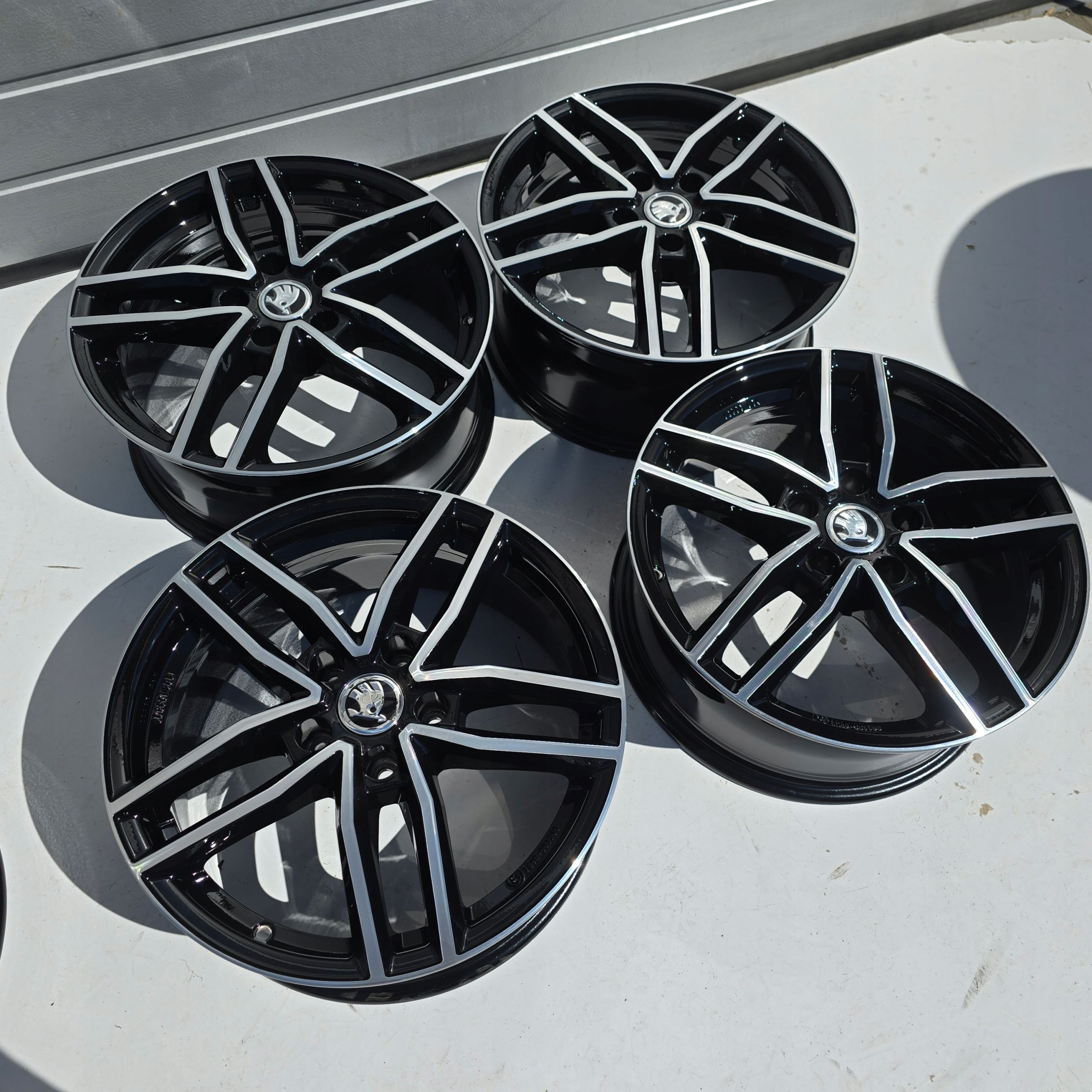 Skoda Superb Iii II Octavia II Iii IV Yeti Karoq Kodiaq 17'' ET45…