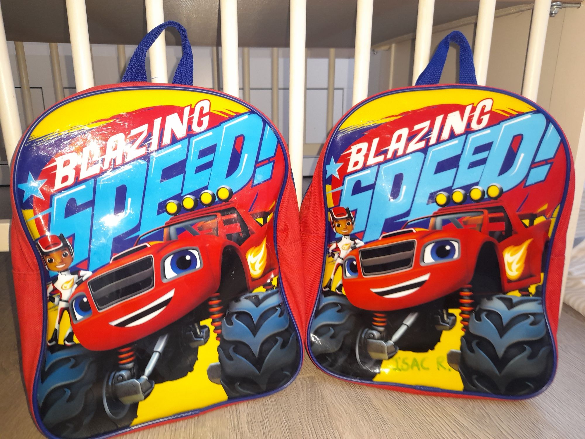 Mochilas Blaze e as Monster Machines