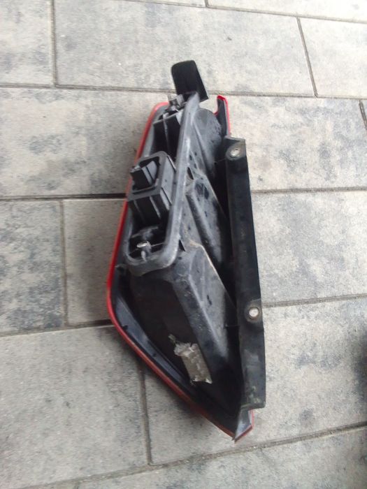 Lampa tylna tył prawa pasażera Fiat Grande Punto rok 2006 3 drzwi