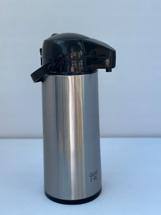 Termos na napoje Quid 1,9 l czarny