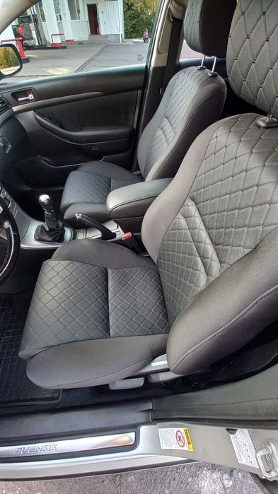 Продам тойоту авенсис