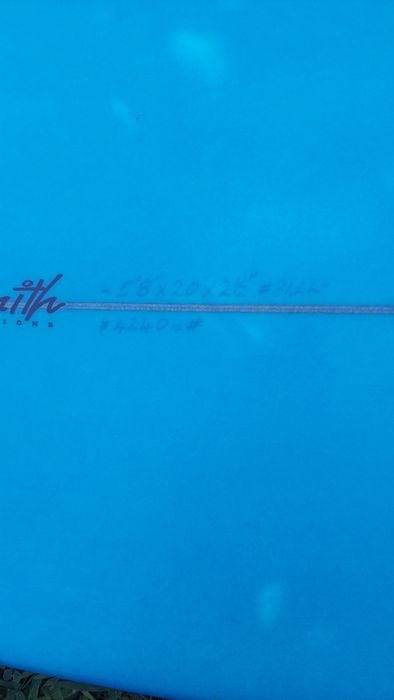 Prancha de surf 5'8 G-Star com 31,2 Litros